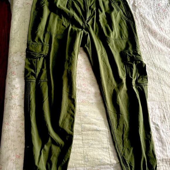 Gap Cargo Pants - Picture 2 of 4